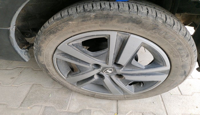 2022 Tata TIAGO NRG XZ MT, Petrol, Manual, 19,115 km, tyre