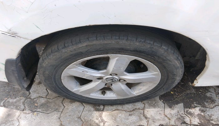 2010 Honda City 1.5L I-VTEC V AT, CNG, Automatic, 1,35,444 km, tyre