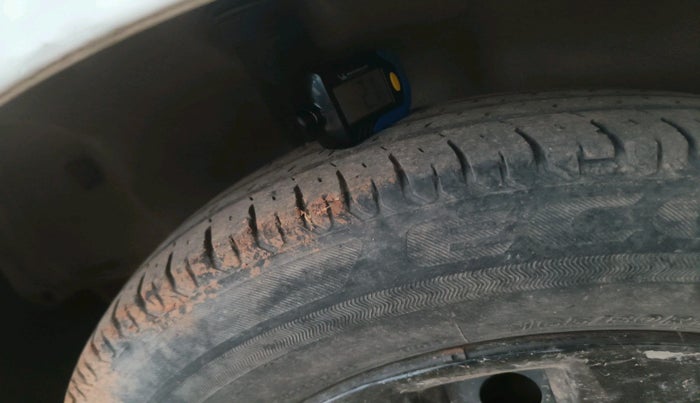 2012 Maruti Ritz VDI, Diesel, Manual, 1,41,017 km, tyre