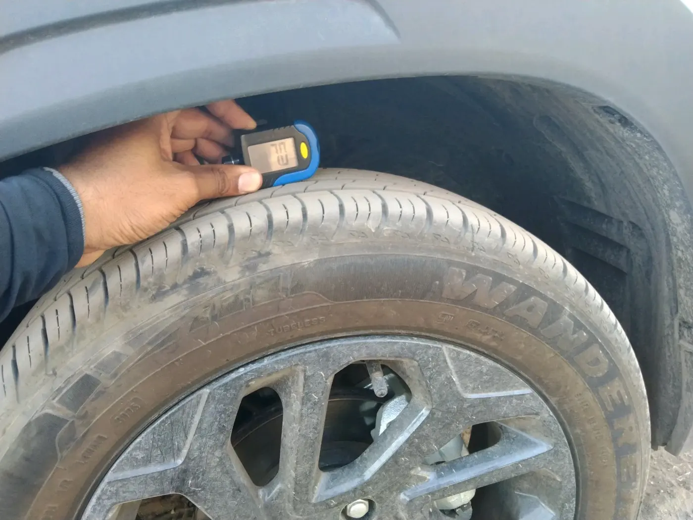 2025 Maruti FRONX DELTA PLUS 1.2MT, Petrol, Manual, 1,785 km, tyre