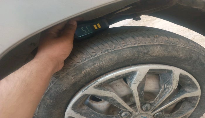 2011 Maruti Alto K10 LXI, Petrol, Manual, 29,591 km, tyre