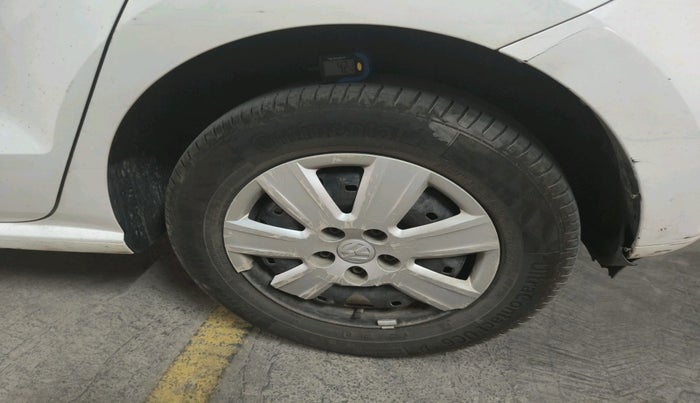 2011 Volkswagen Polo COMFORTLINE 1.2L, Diesel, Manual, 1,84,493 km, tyre