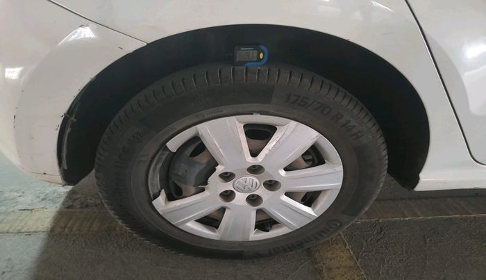 2011 Volkswagen Polo COMFORTLINE 1.2L, Diesel, Manual, 1,84,493 km, tyre