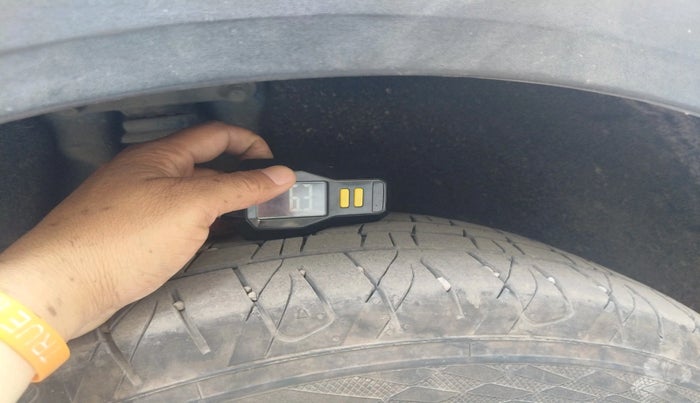 2019 Hyundai Creta SX AT 1.6 DIESEL, Diesel, Automatic, 1,06,916 km, tyre