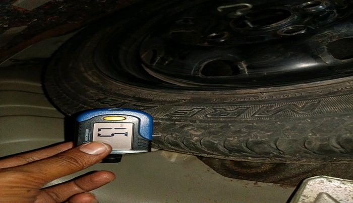 2015 Maruti Alto K10 VXI, Petrol, Manual, 38,376 km, tyre