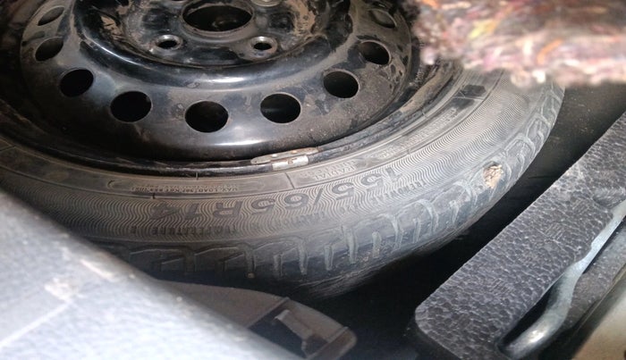 2012 Maruti Wagon R 1.0 VXI, Petrol, Manual, 43,691 km, tyre