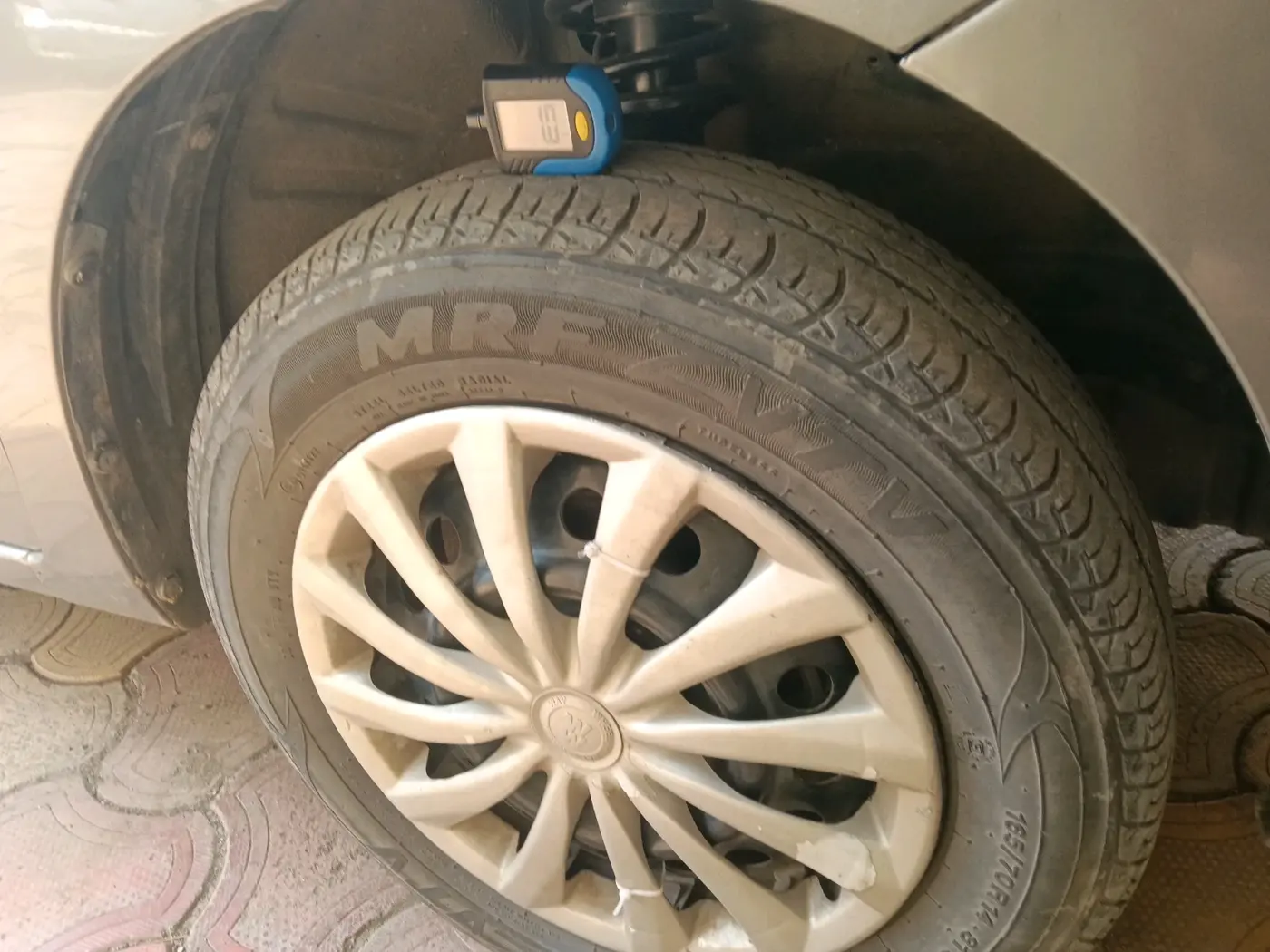 2012 Maruti Wagon R 1.0 VXI, Petrol, Manual, 43,691 km, tyre