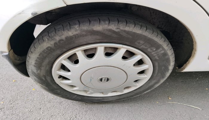 2013 Chevrolet Spark LS 1.0 LPG, Petrol, Manual, 99,999 km, tyre