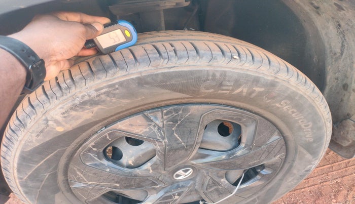 2022 Tata PUNCH ADVENTURE MT, Petrol, Manual, 21,225 km, tyre