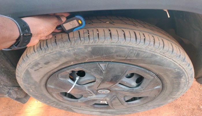 2022 Tata PUNCH ADVENTURE MT, Petrol, Manual, 21,225 km, tyre