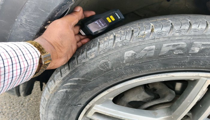 2017 Maruti Vitara Brezza VDI (O), Diesel, Manual, 74,332 km, tyre