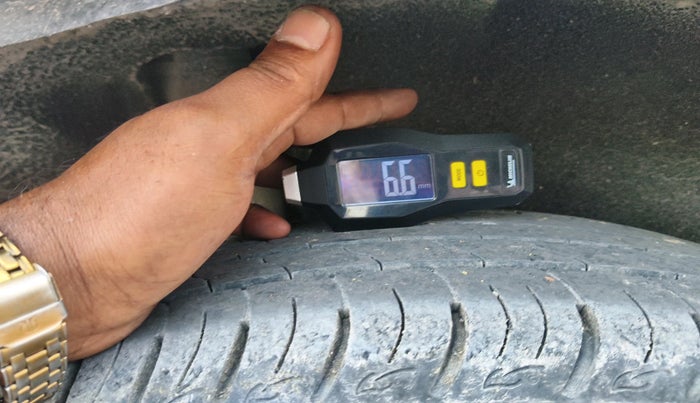 2017 Maruti Vitara Brezza VDI (O), Diesel, Manual, 74,332 km, tyre