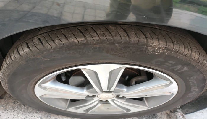 2018 Hyundai Verna 1.6 VTVT SX O, Petrol, Manual, 65,780 km, tyre