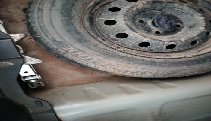 2018 Maruti Dzire VXI, Petrol, Manual, 56,075 km, tyre