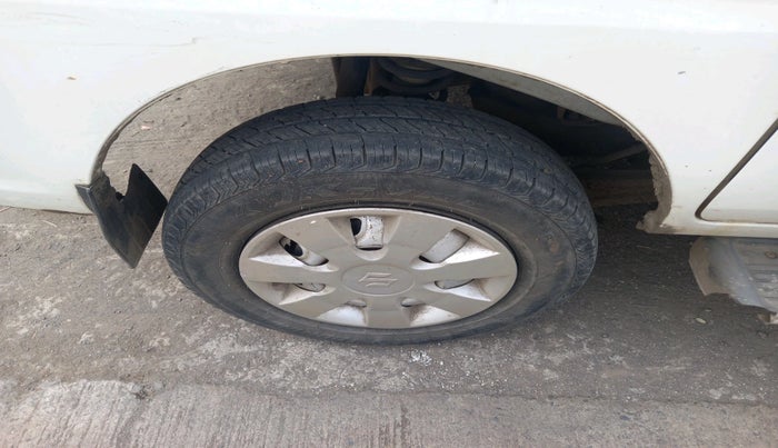 2011 Maruti Eeco 5 STR WITH A/C+HTR, Petrol, Manual, 1,03,924 km, tyre