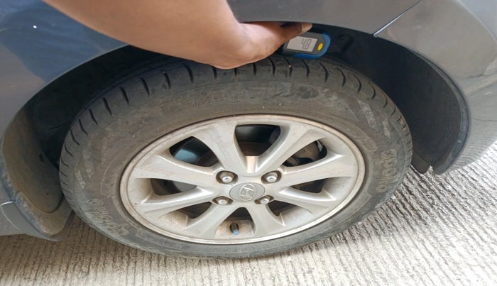 2015 Hyundai Grand i10 ASTA AT 1.2 KAPPA VTVT, Petrol, Automatic, 62,958 km, tyre