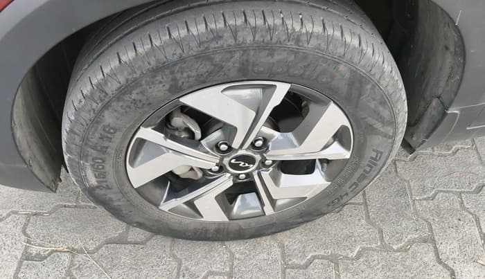2021 KIA SONET HTX 1.5, Diesel, Manual, 31,627 km, tyre