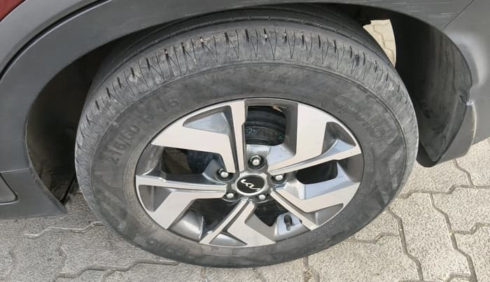 2021 KIA SONET HTX 1.5, Diesel, Manual, 31,627 km, tyre
