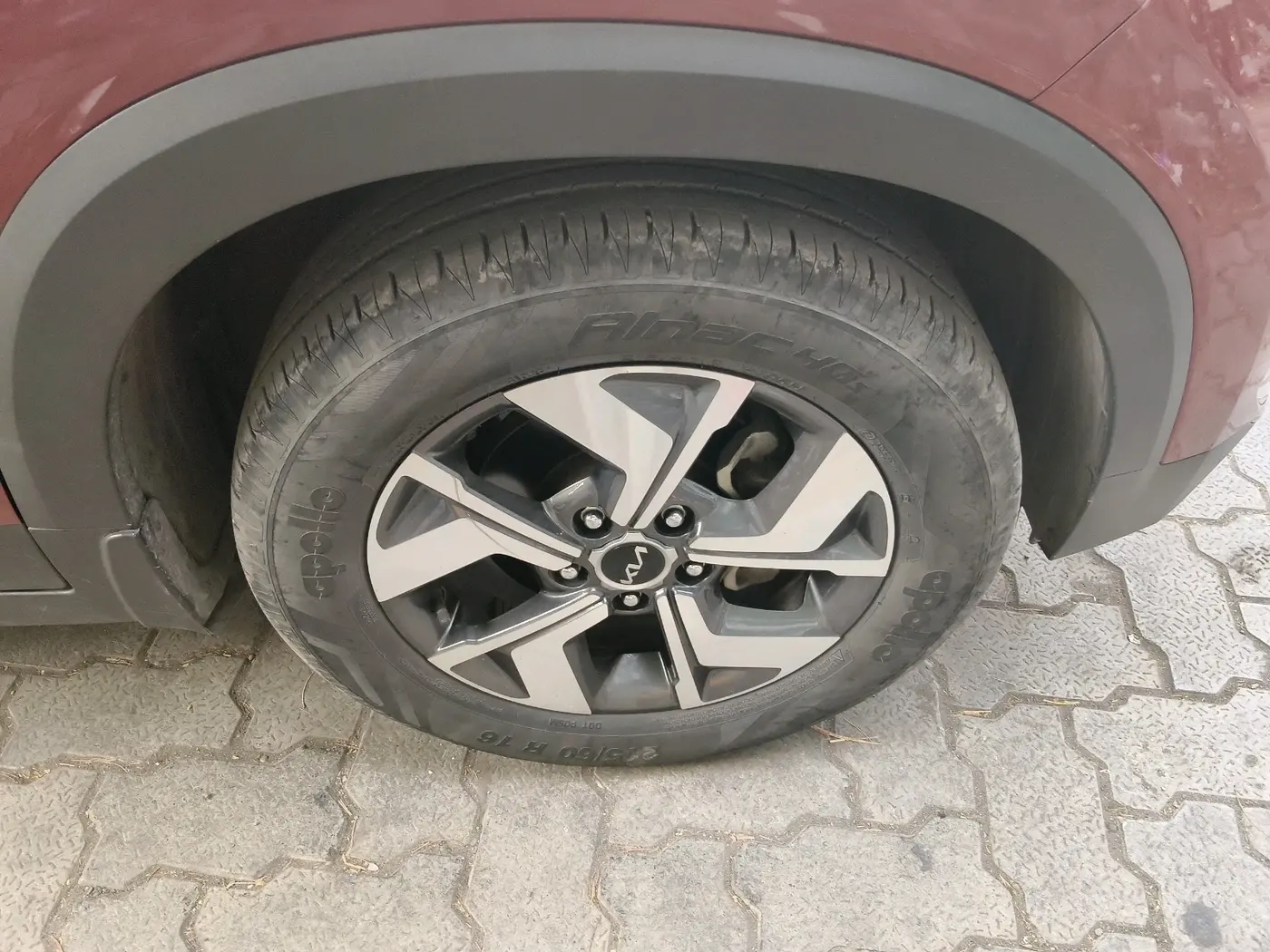2021 KIA SONET HTX 1.5, Diesel, Manual, 31,627 km, tyre