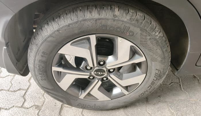 2021 KIA SONET HTX 1.5, Diesel, Manual, 31,627 km, tyre