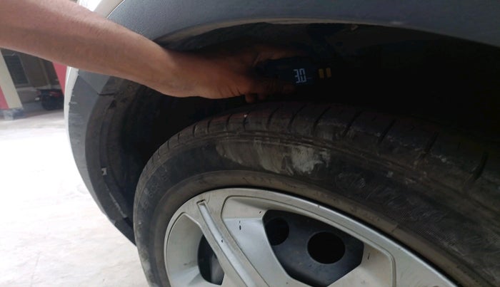 2020 Tata NEXON XM SUNROOF PETROL, Petrol, Manual, 30,906 km, tyre