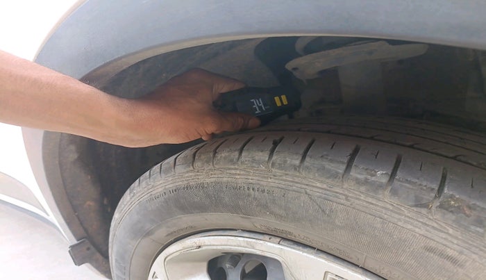 2020 Tata NEXON XM SUNROOF PETROL, Petrol, Manual, 30,906 km, tyre