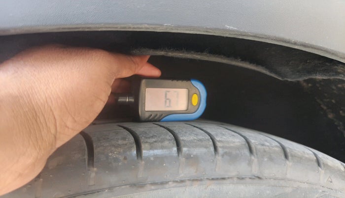 2022 KIA CARENS LUXURY PLUS 1.5 DIESEL 7 STR, Diesel, Manual, 1,13,163 km, tyre