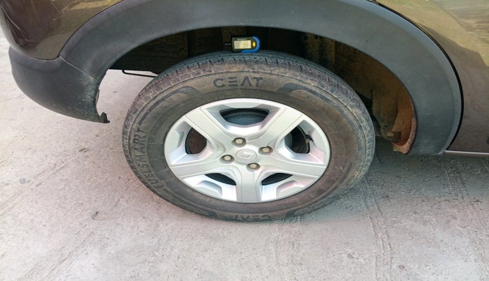 2022 Renault TRIBER RXT, Petrol, Manual, 21,340 km, tyre