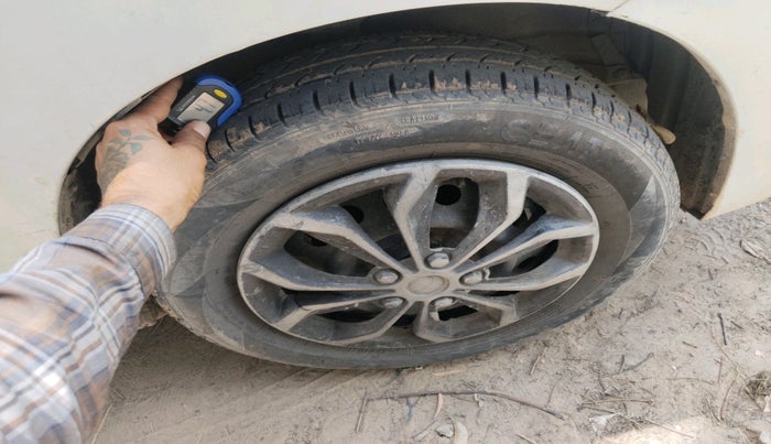 2013 Maruti Wagon R 1.0 VXI, Petrol, Manual, 75,545 km, tyre