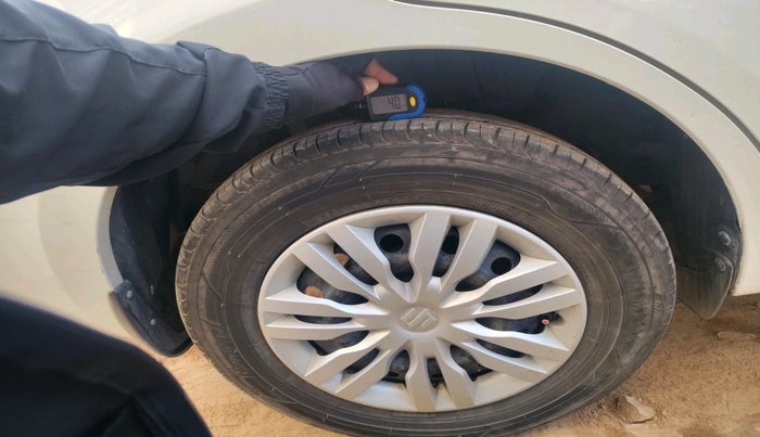 2019 Maruti Dzire VXI AMT, Petrol, Automatic, 1,00,150 km, tyre