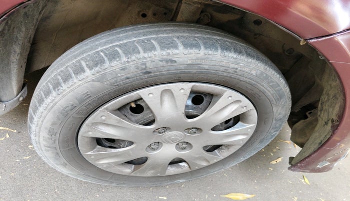 2014 Honda Amaze 1.2L I-VTEC S, CNG, Manual, 2,15,531 km, tyre