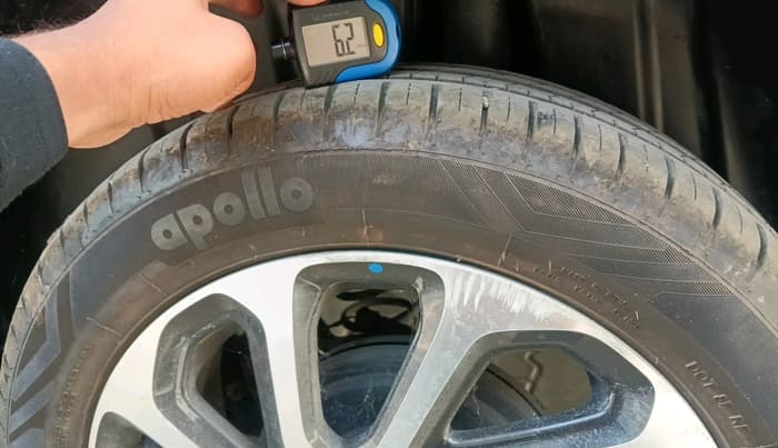 2023 Maruti Baleno ALPHA 1.2 AGS, Petrol, Automatic, 5,394 km, tyre