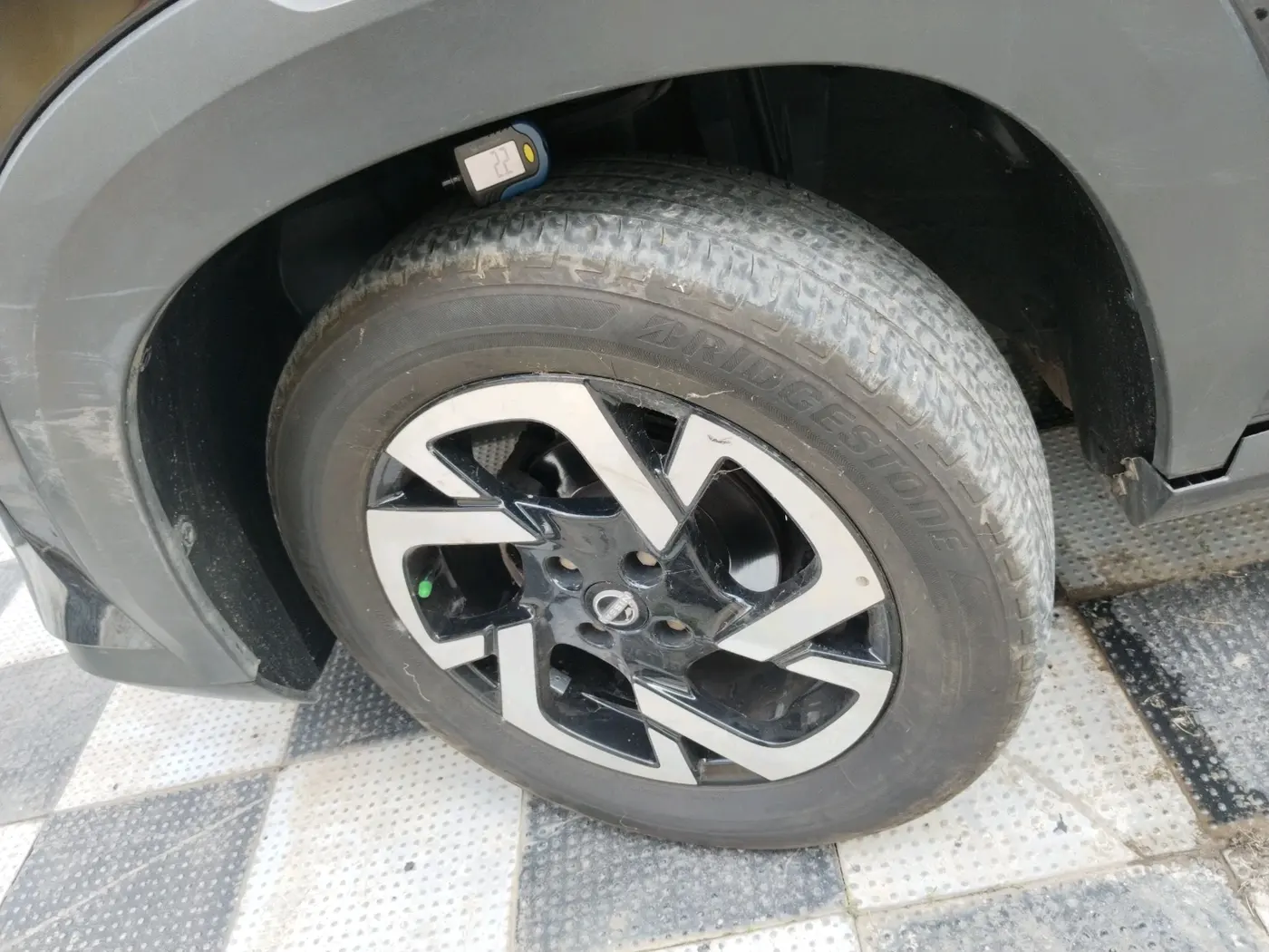 2023 Nissan MAGNITE XV TURBO, Petrol, Manual, 40,000 km, tyre