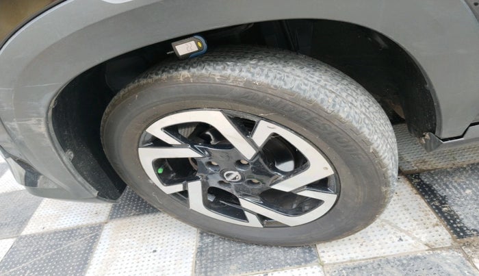 2023 Nissan MAGNITE XV TURBO, Petrol, Manual, 36,898 km, tyre