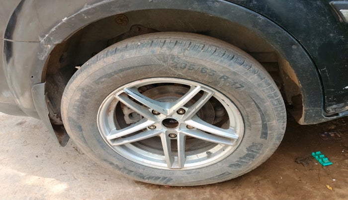 2012 Mahindra XUV500 W6, Diesel, Manual, 1,13,500 km, tyre