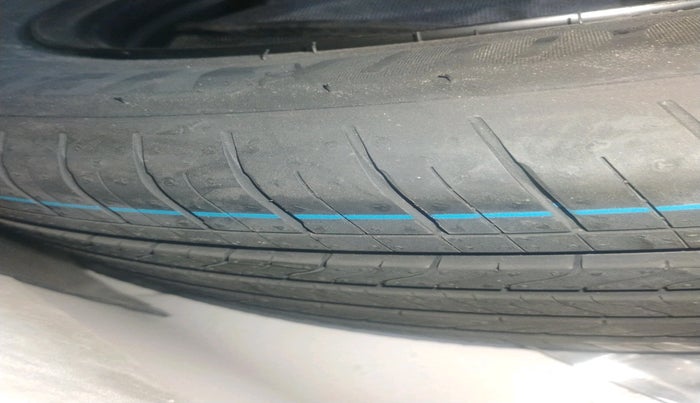 2023 Tata NEXON CREATIVE AMT 1.5 DIESEL, Diesel, Automatic, 47,866 km, tyre