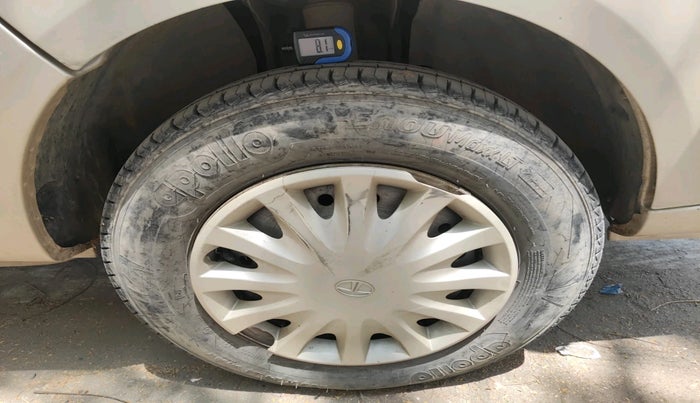 2012 Tata Venture EX 8 STR, Diesel, Manual, 65,700 km, tyre