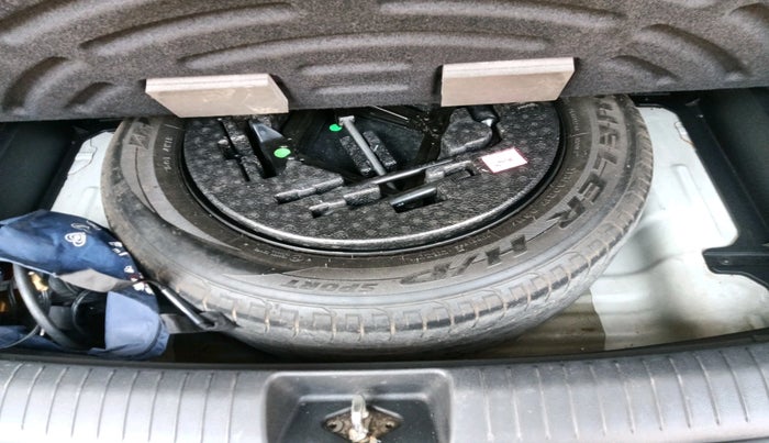 2016 Hyundai Creta SX PLUS AT 1.6 DIESEL, Diesel, Automatic, 2,38,058 km, tyre