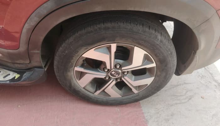 2021 KIA SONET HTX 1.0 IMT, Petrol, Manual, 53,878 km, tyre