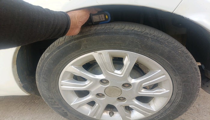 2018 Tata Tiago XZA PETROL, Petrol, Automatic, 1,27,419 km, tyre