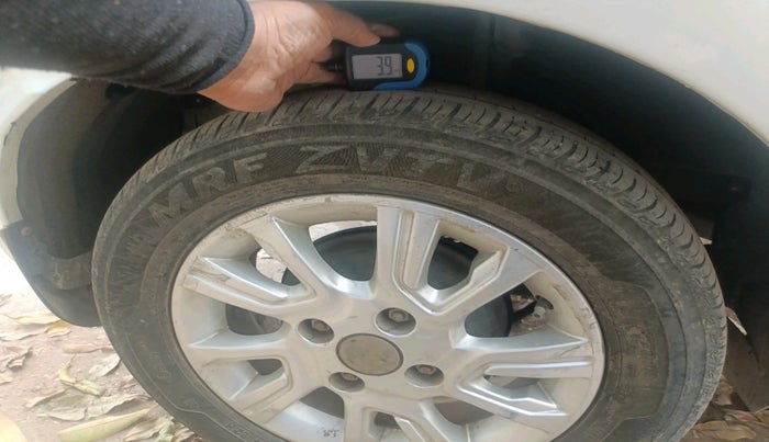 2018 Tata Tiago XZA PETROL, Petrol, Automatic, 1,27,419 km, tyre