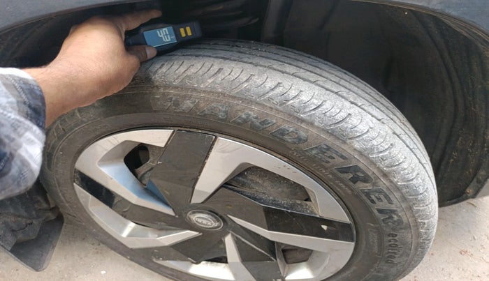 2021 Nissan MAGNITE XE, Petrol, Manual, 46,956 km, tyre