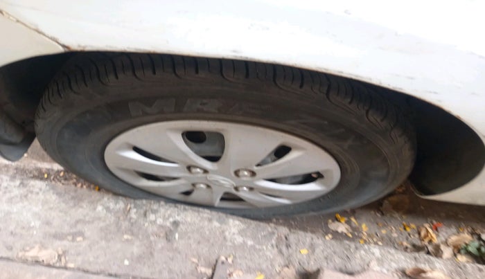 2011 Hyundai i10 SPORTZ 1.2 AT, Petrol, Automatic, 40,116 km, tyre