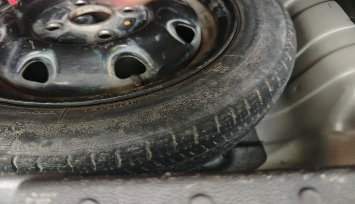 2018 Maruti Alto K10 VXI, Petrol, Manual, 53,727 km, tyre