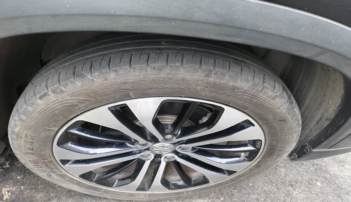 2022 MG HECTOR SHARP PRO 1.5 TURBO MT PETROL, Petrol, Manual, 16,934 km, tyre