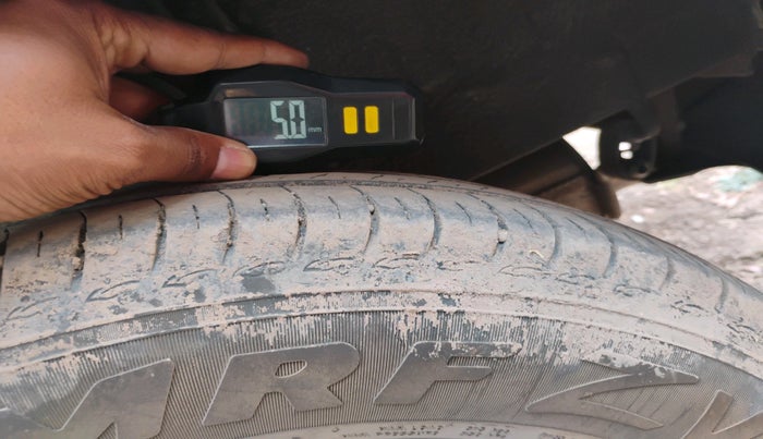 2025 Renault TRIBER RXE MT, Petrol, Manual, 22,375 km, tyre