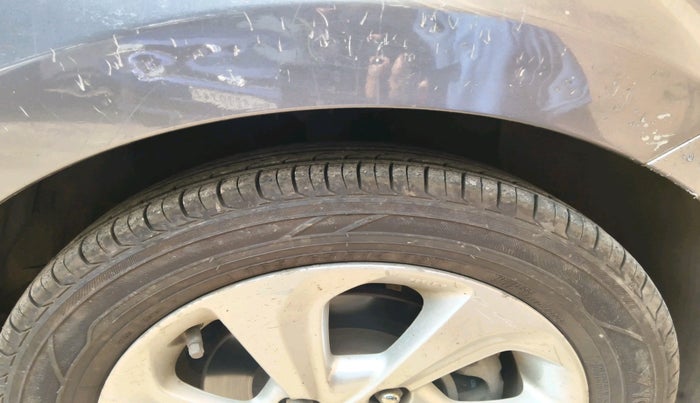 2017 Hyundai Xcent SX 1.2, Petrol, Manual, 38,032 km, tyre