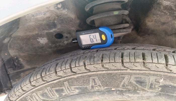 2011 Maruti Wagon R 1.0 LXI LPG, Petrol, Manual, 53,855 km, tyre