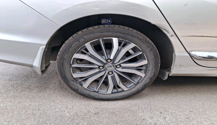 2017 Honda City 1.5L I-VTEC ZX CVT, Petrol, Automatic, 92,845 km, tyre