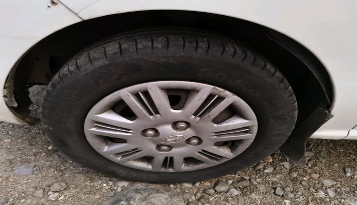 2012 Hyundai Santro Xing GLS, Petrol, Manual, 1,09,438 km, tyre